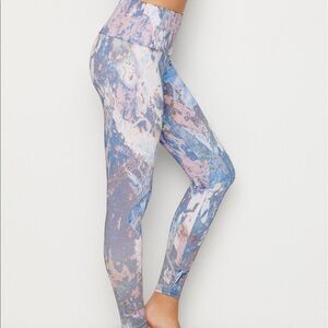 NWT Onzie Love stone high waist graphic leggings‎ womens size XS